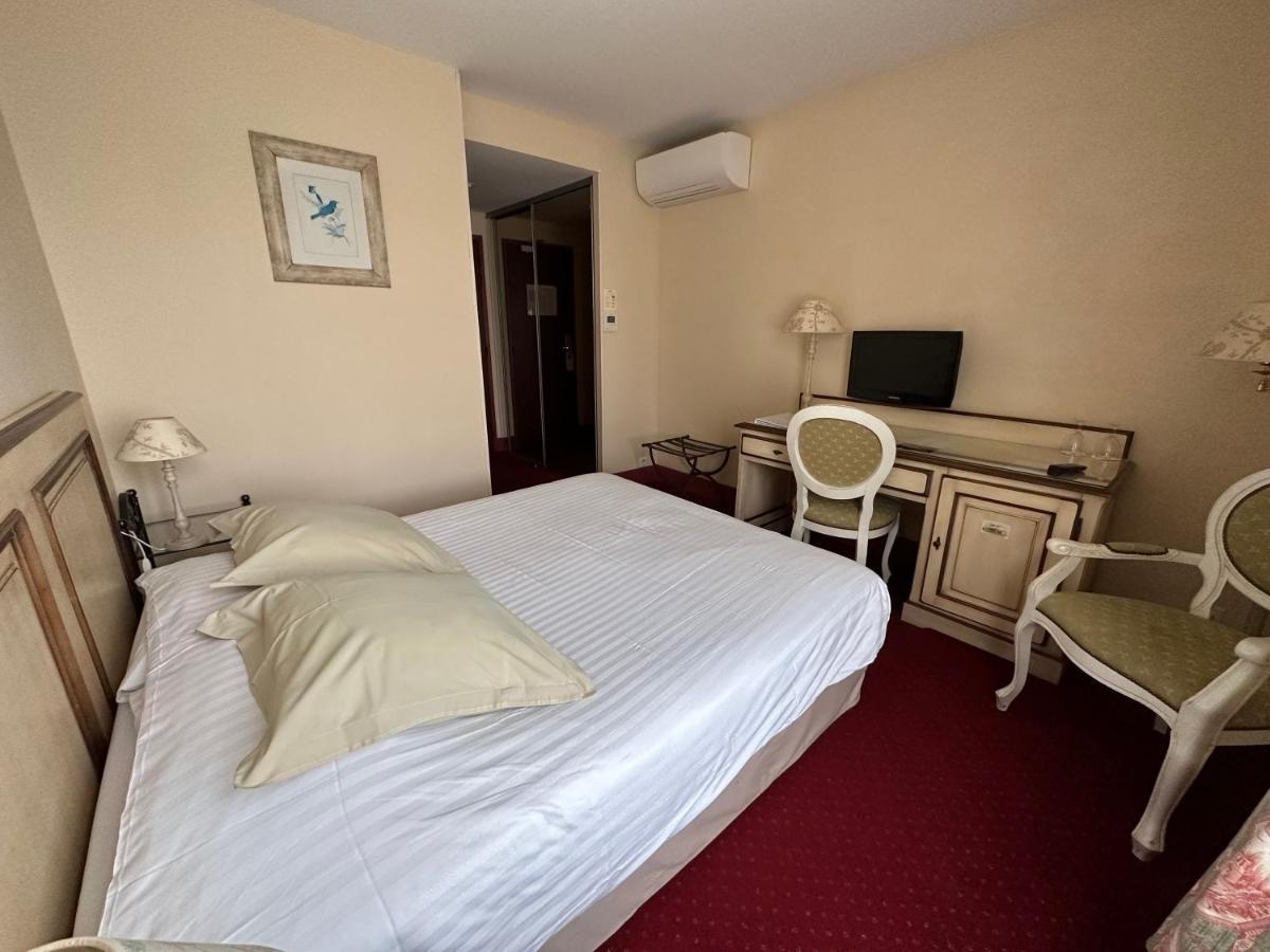 Hotel Domaine De L'Orangerie Bonnat Ngoại thất bức ảnh